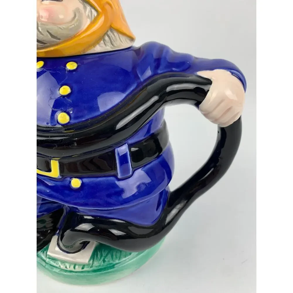 Roy Simpson backside blue fireman